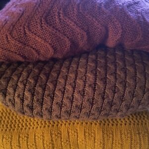 Lot of 3 Lee scoop neck sweaters size M